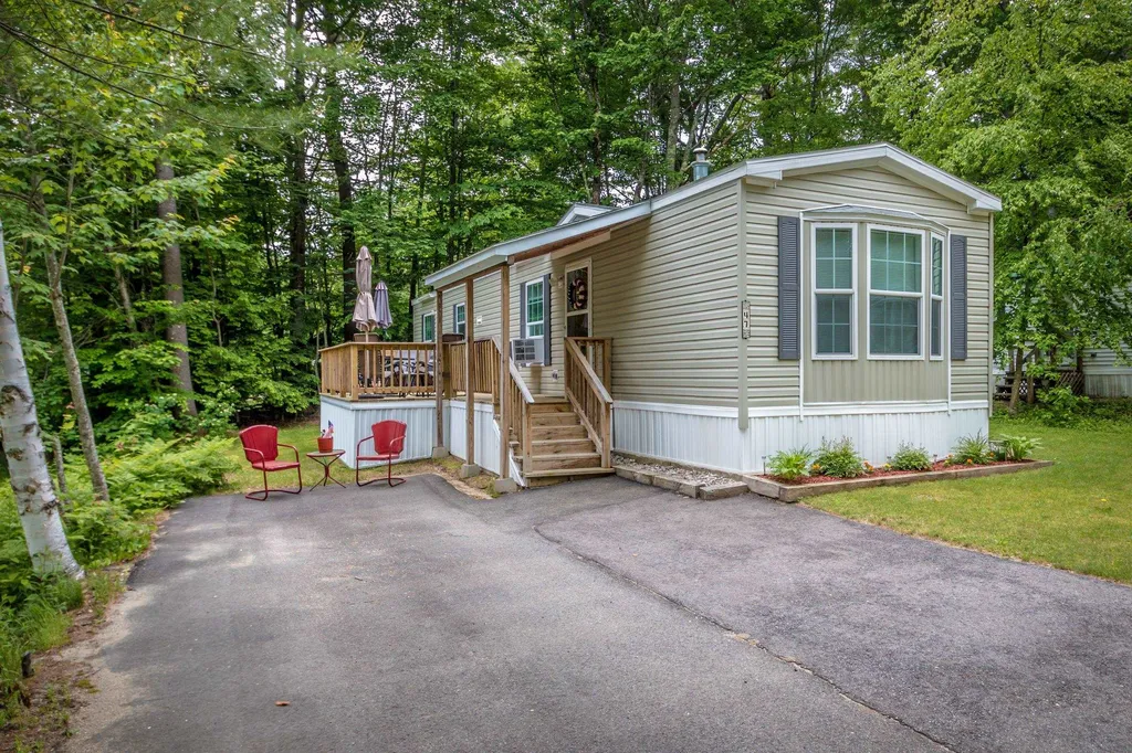 47 Loon Mountain Lane Conway NH 03813