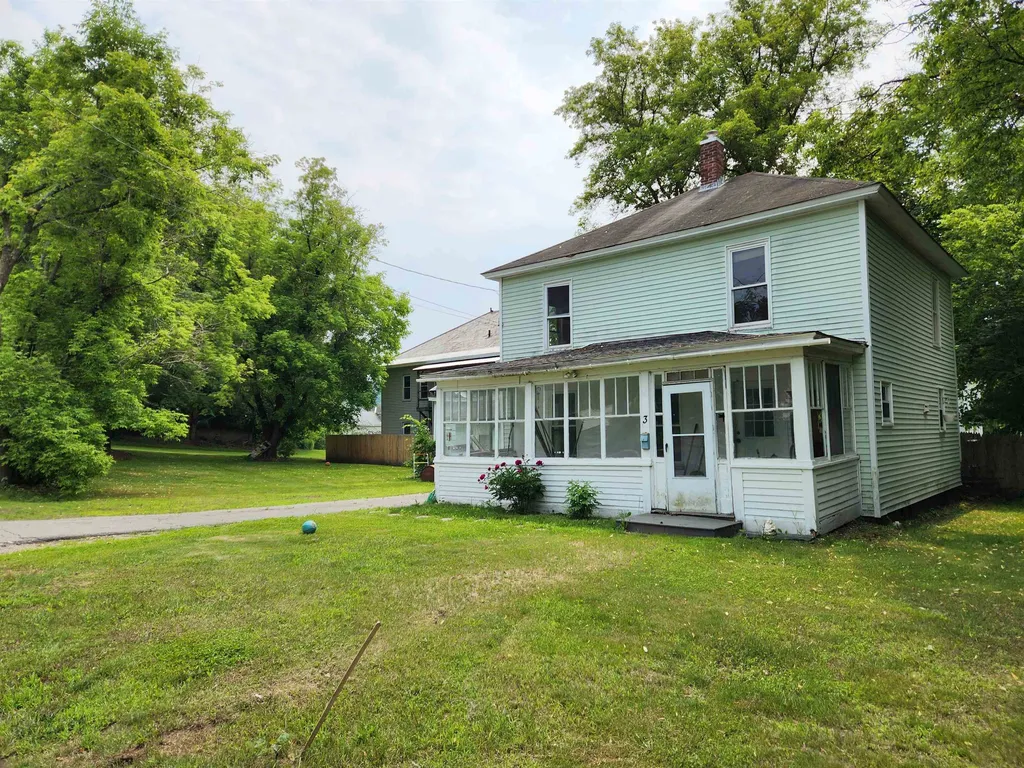 3 Lilac Street Claremont NH 03743