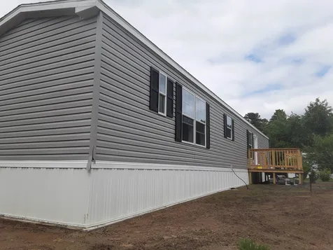 31 Mobile Drive Hudson NH 03051