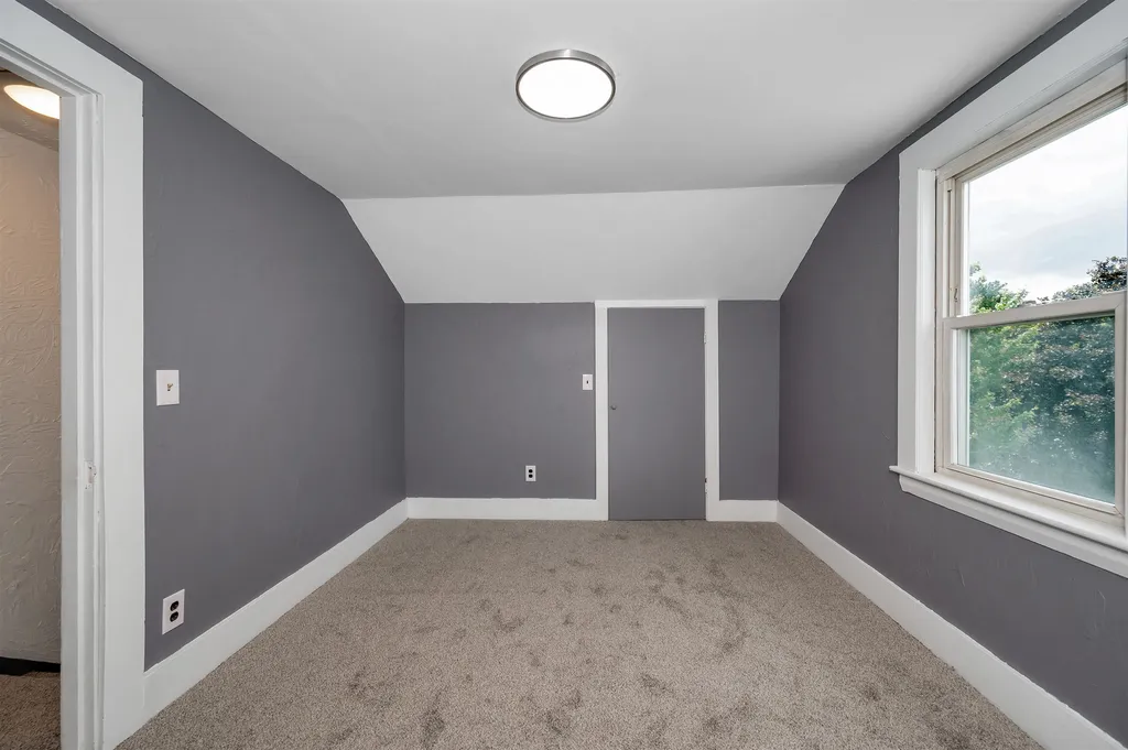 171 S Policy Street Salem NH 03079