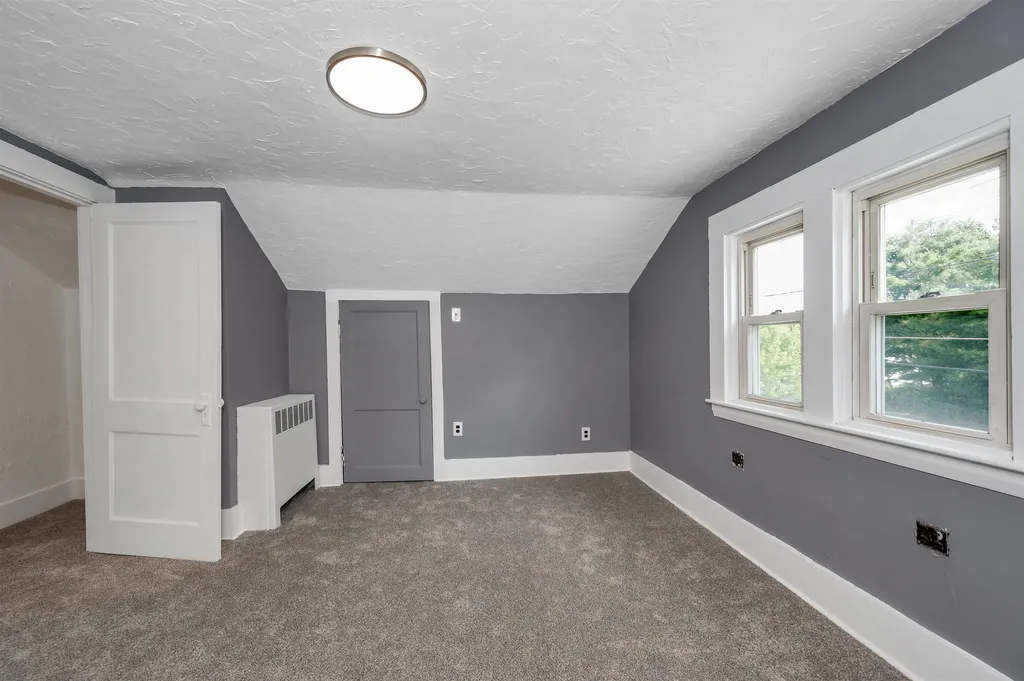 171 S Policy Street Salem NH 03079