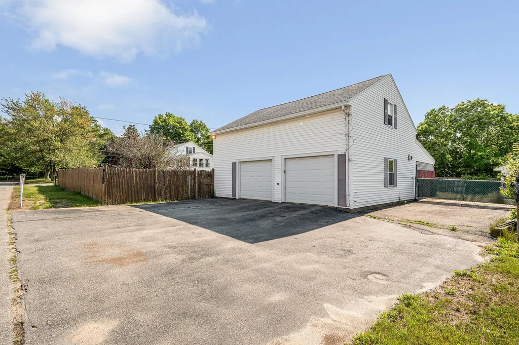 171 S Policy Street Salem NH 03079