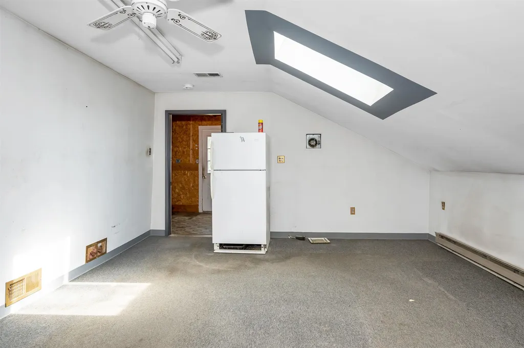 171 S Policy Street Salem NH 03079
