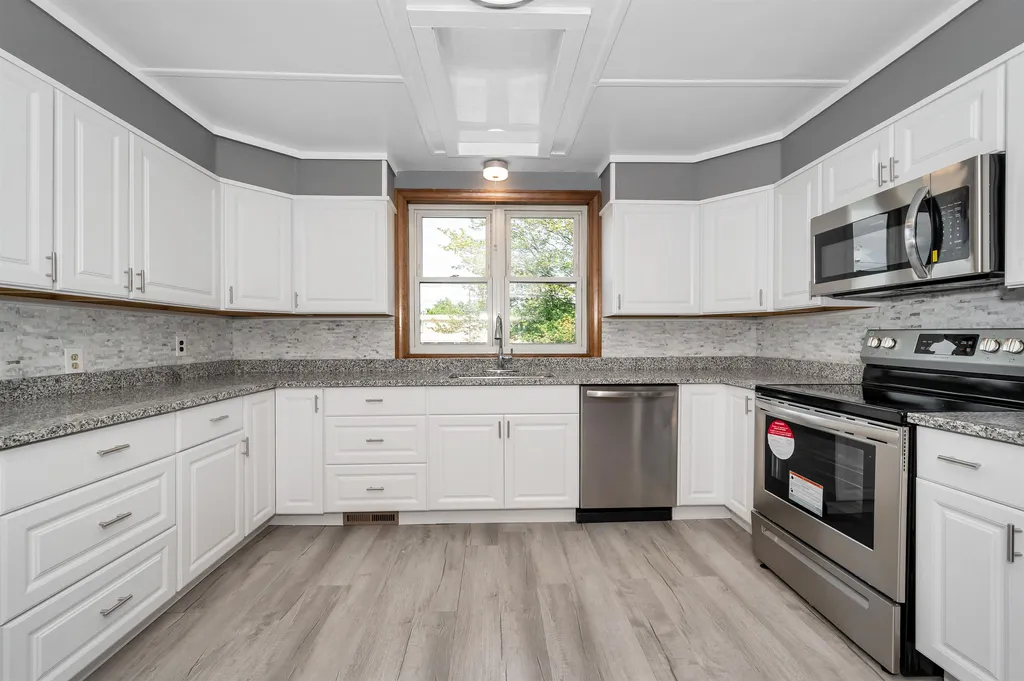 171 S Policy Street Salem NH 03079