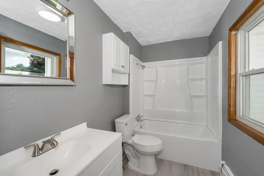 171 S Policy Street Salem NH 03079