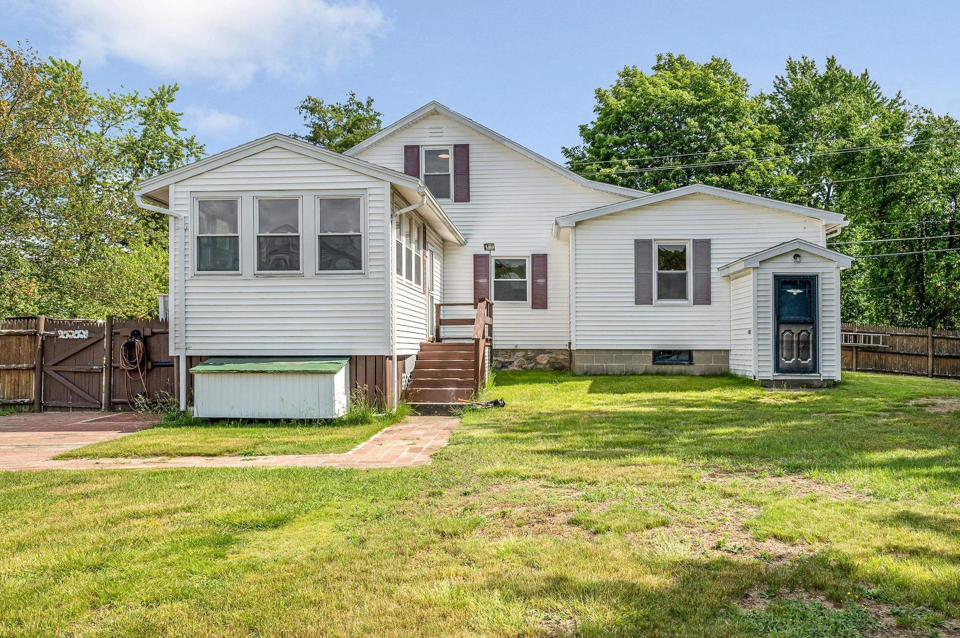 171 S Policy Street Salem NH 03079
