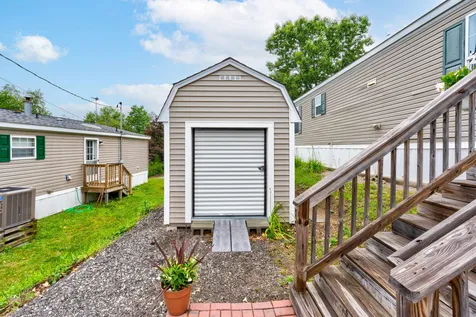 4 Pinto Lane Londonderry NH 03053