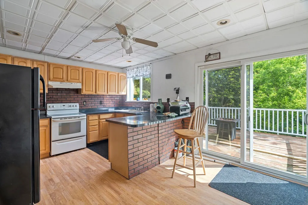 41 Shaker Hill Road Enfield NH 03748