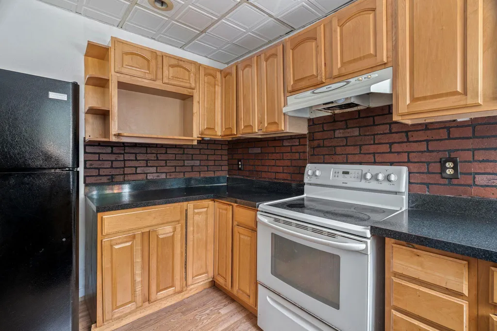 41 Shaker Hill Road Enfield NH 03748