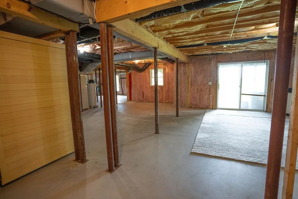 32 Hutchinson Lane New Boston NH 03070