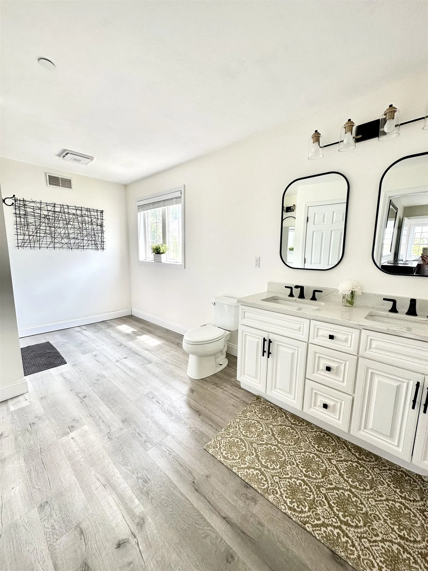 32 Hutchinson Lane New Boston NH 03070