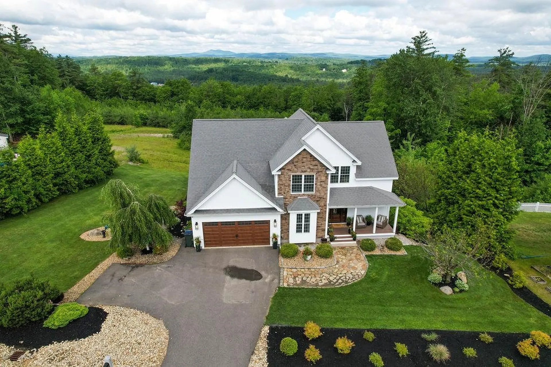 32 Hutchinson Lane New Boston NH 03070