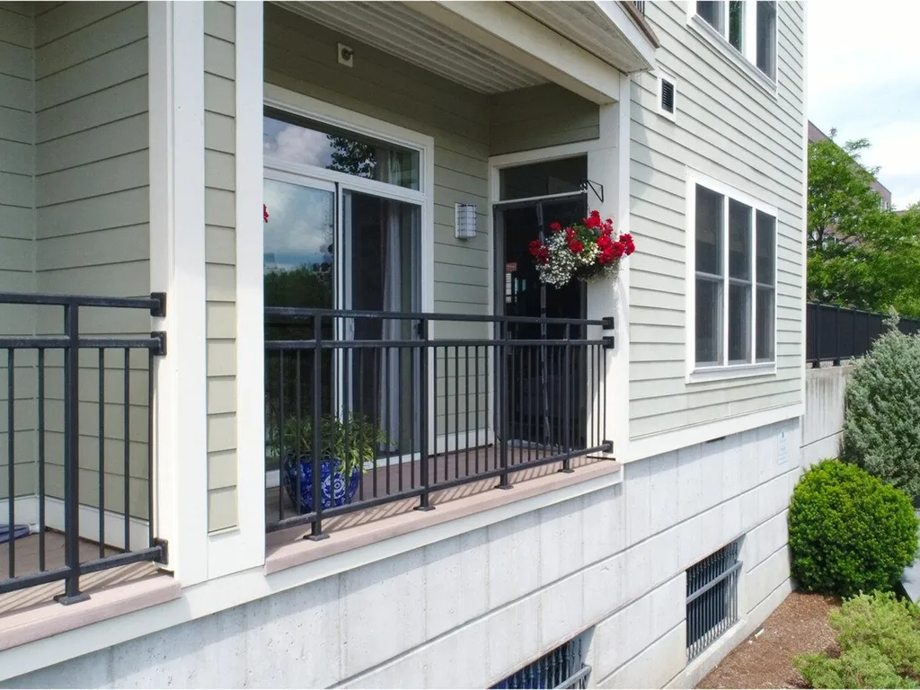 60 Winooski Falls Way Winooski VT 05404