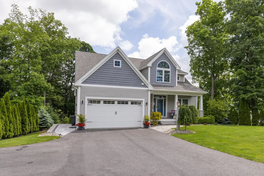 8 Van Etten Drive Greenland NH 03840