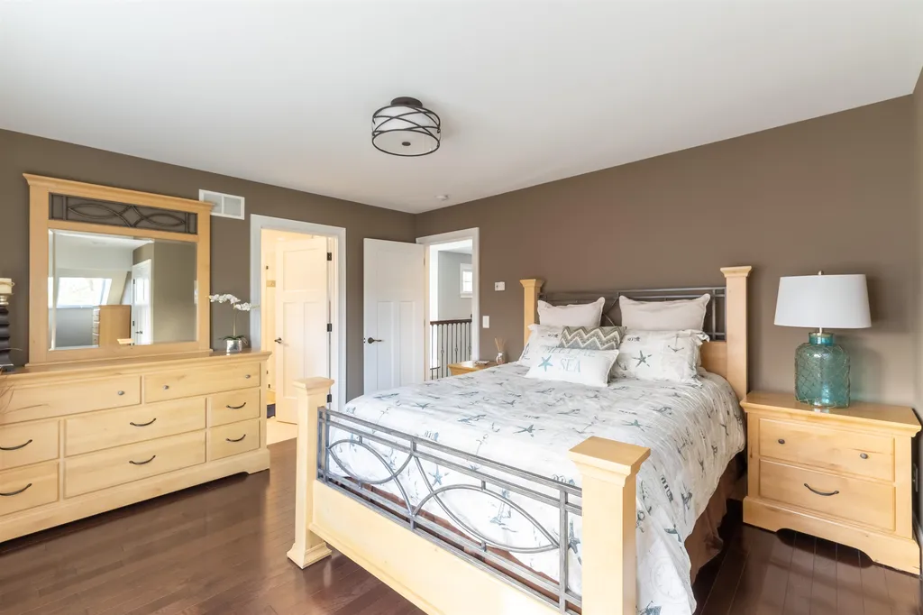 8 Van Etten Drive Greenland NH 03840