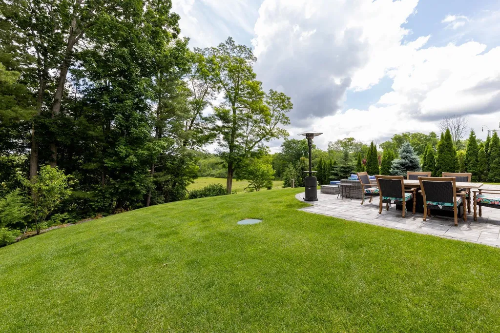 8 Van Etten Drive Greenland NH 03840