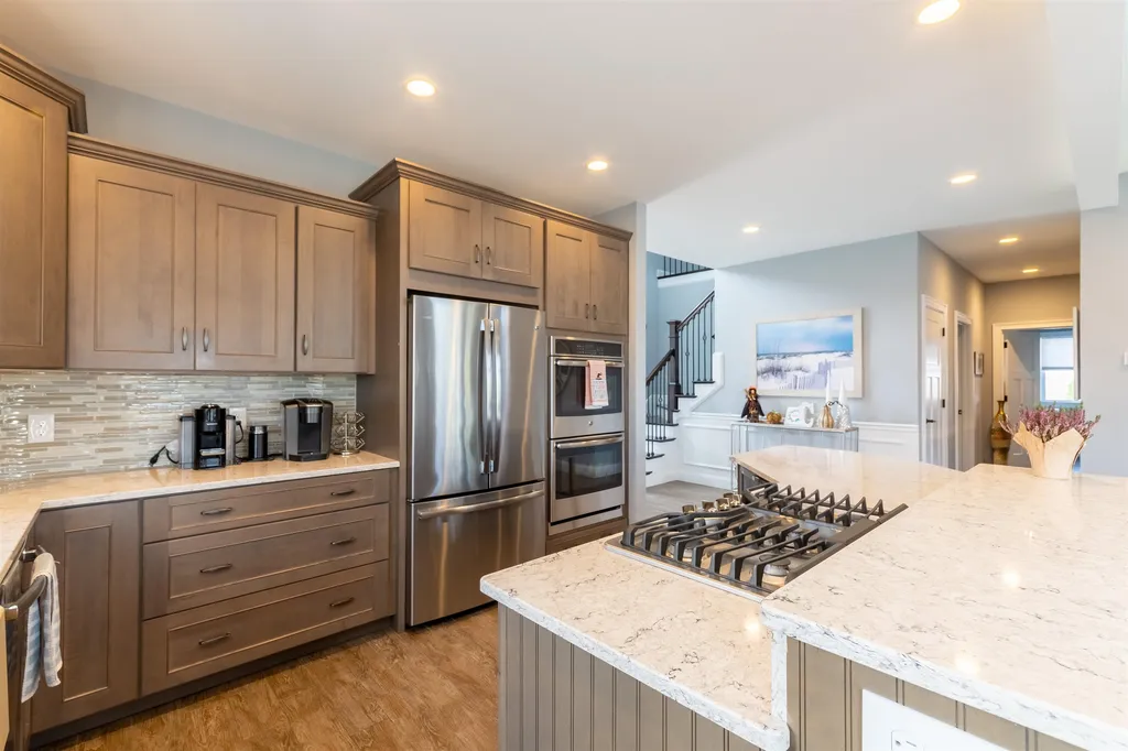 8 Van Etten Drive Greenland NH 03840