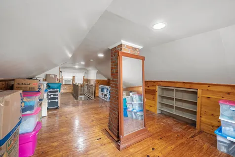 97 Sunnyside Street Manchester NH 03103