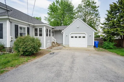 97 Sunnyside Street Manchester NH 03103