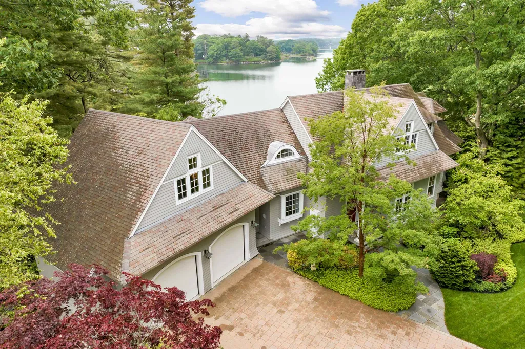 27 Locke Road New Castle NH 03854