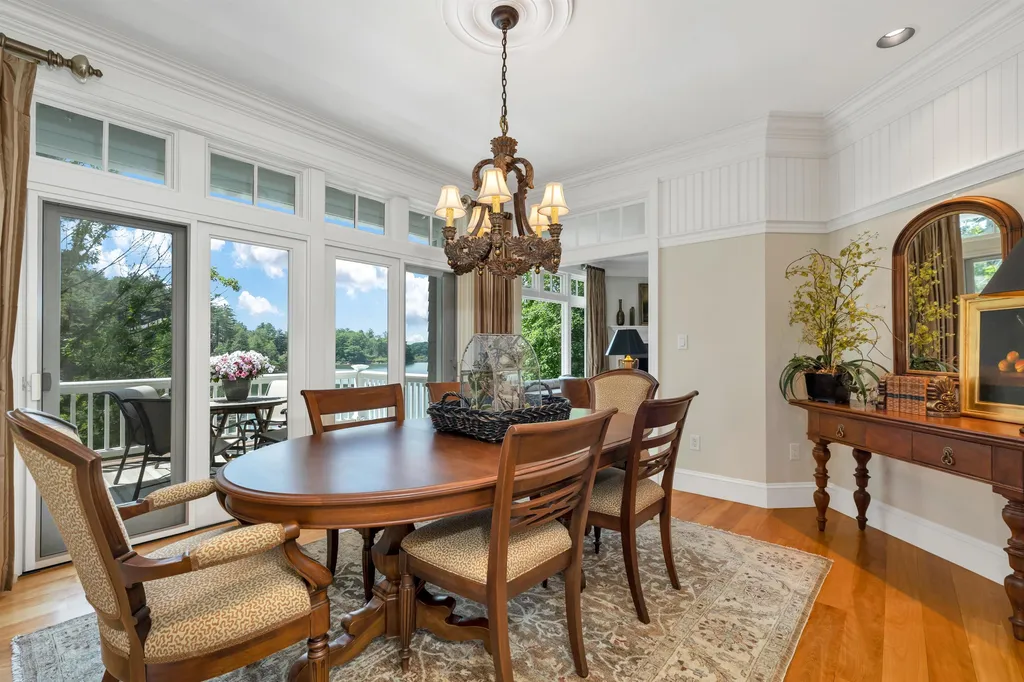 27 Locke Road New Castle NH 03854