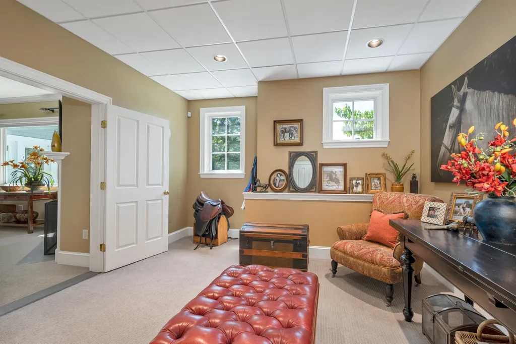 27 Locke Road New Castle NH 03854