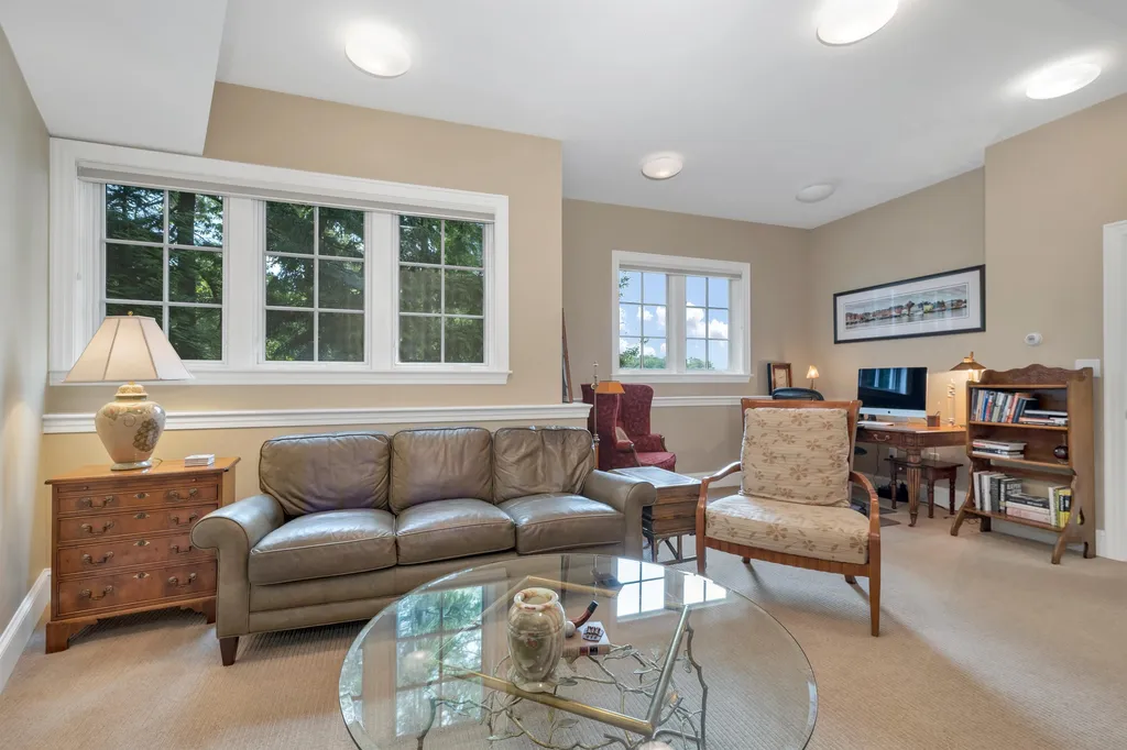 27 Locke Road New Castle NH 03854