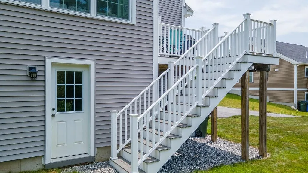 36 Calla Road Londonderry NH 03053