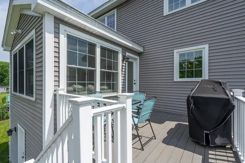 36 Calla Road Londonderry NH 03053