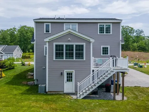 36 Calla Road Londonderry NH 03053