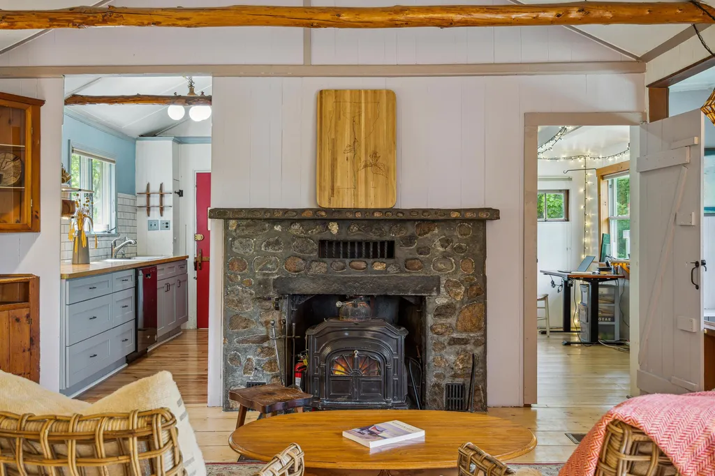 1167 Oxbow Road Royalton VT 05068
