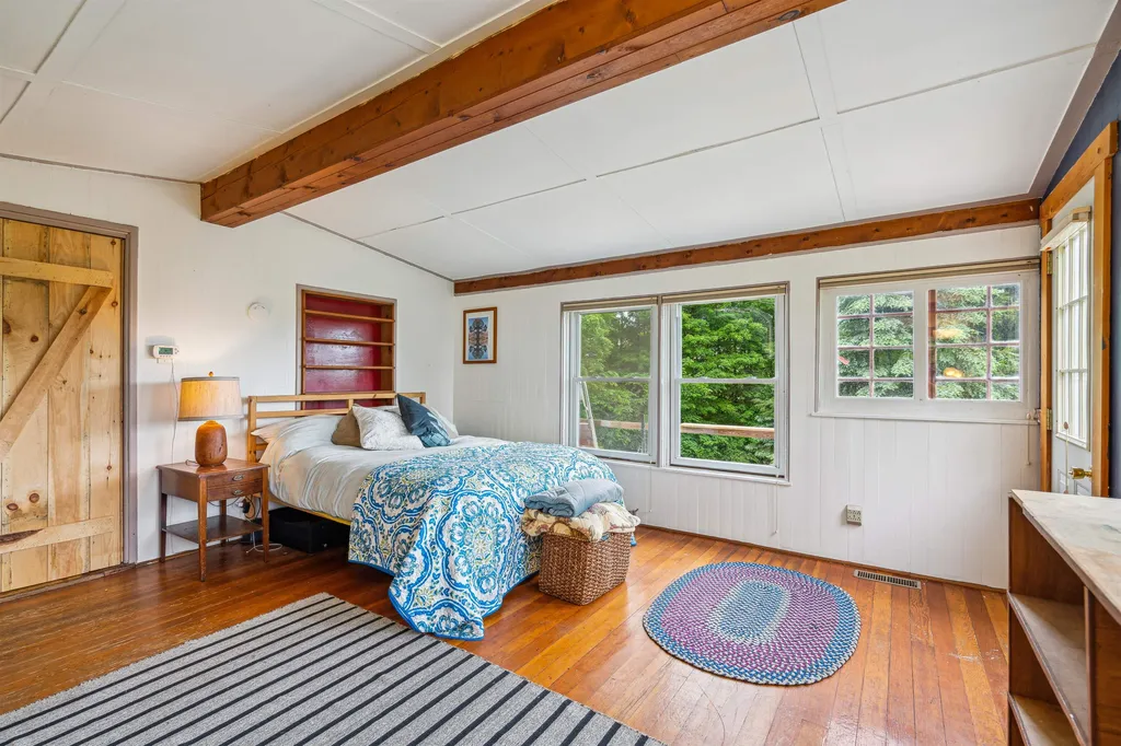 1167 Oxbow Road Royalton VT 05068