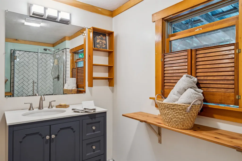 1167 Oxbow Road Royalton VT 05068
