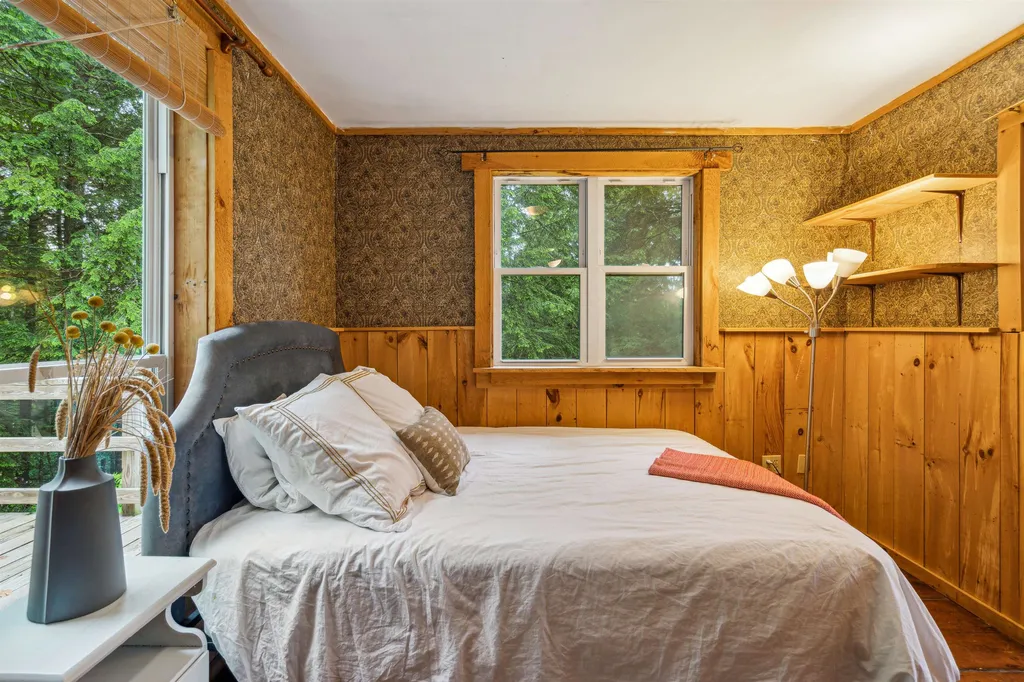 1167 Oxbow Road Royalton VT 05068
