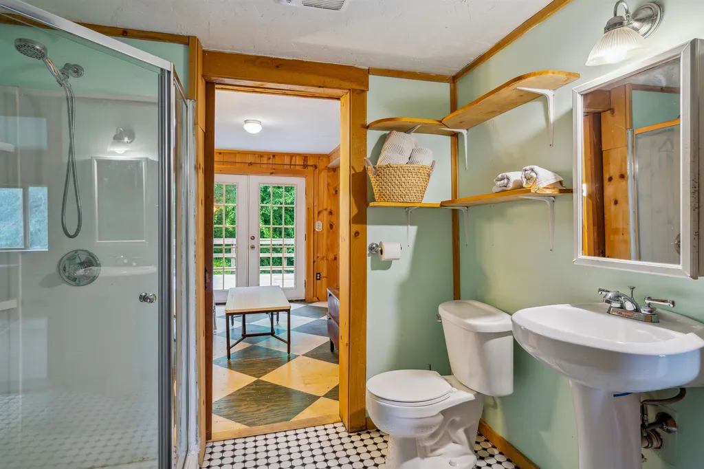 1167 Oxbow Road Royalton VT 05068