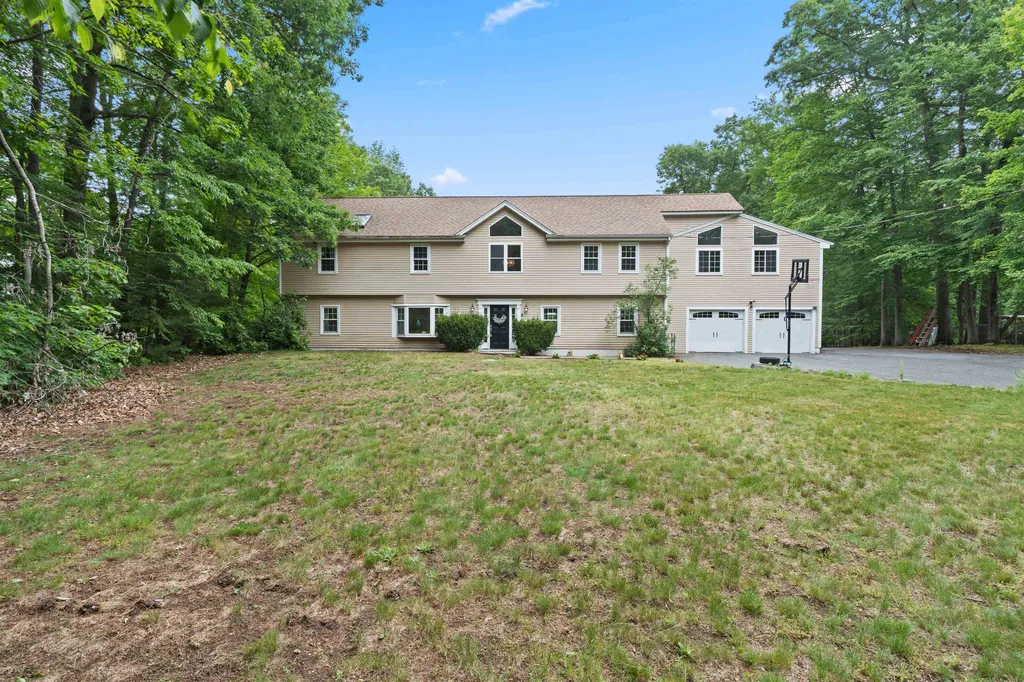 102 Sweet Hill Road Plaistow NH 03865