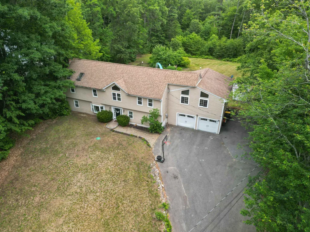 102 Sweet Hill Road Plaistow NH 03865