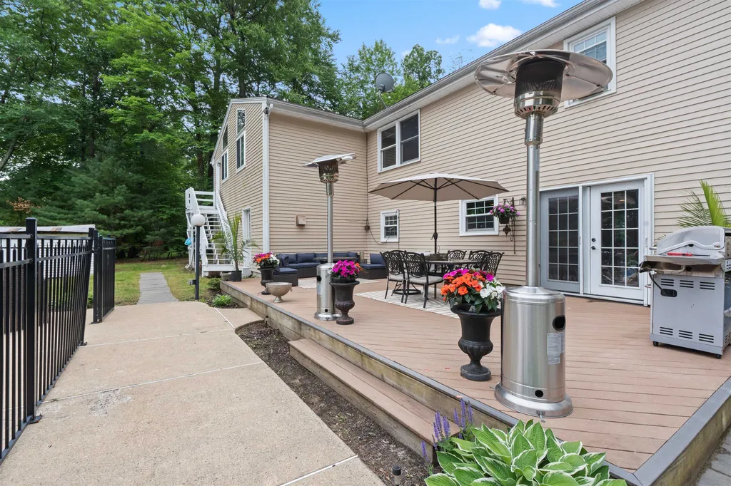 102 Sweet Hill Road Plaistow NH 03865