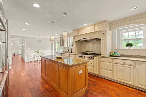 102 Sweet Hill Road Plaistow NH 03865