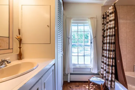 2347 Hapgood Pond Road Peru VT 05152