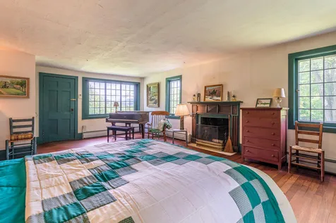 2347 Hapgood Pond Road Peru VT 05152