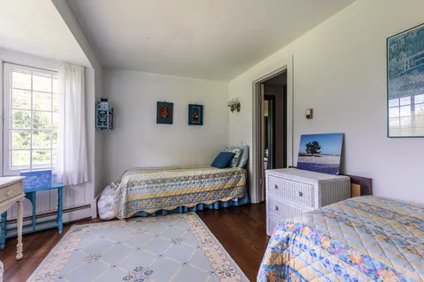 2347 Hapgood Pond Road Peru VT 05152