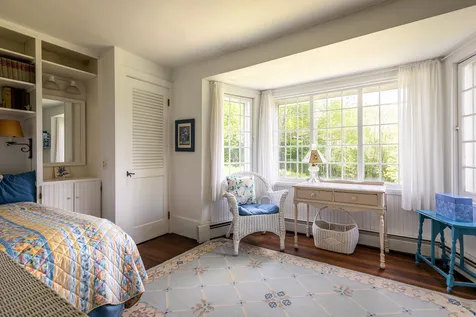 2347 Hapgood Pond Road Peru VT 05152