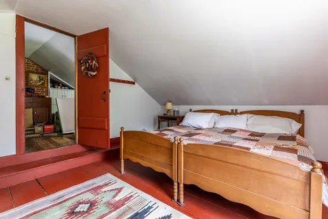 2347 Hapgood Pond Road Peru VT 05152