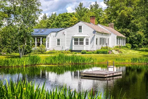 2347 Hapgood Pond Road Peru VT 05152