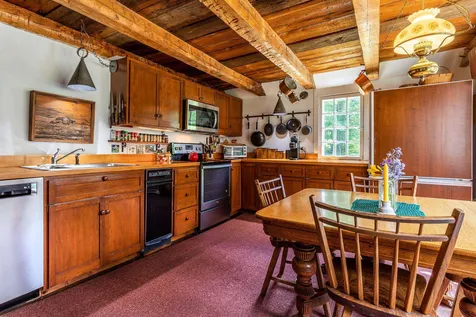 2347 Hapgood Pond Road Peru VT 05152