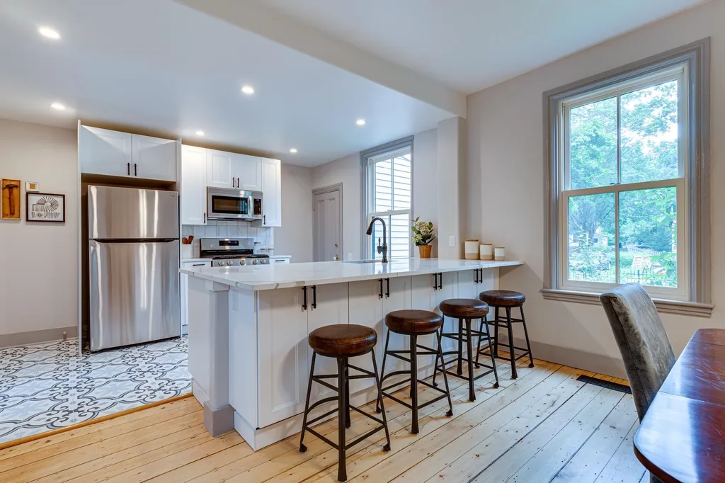 456 Lincoln Avenue Portsmouth NH 03801