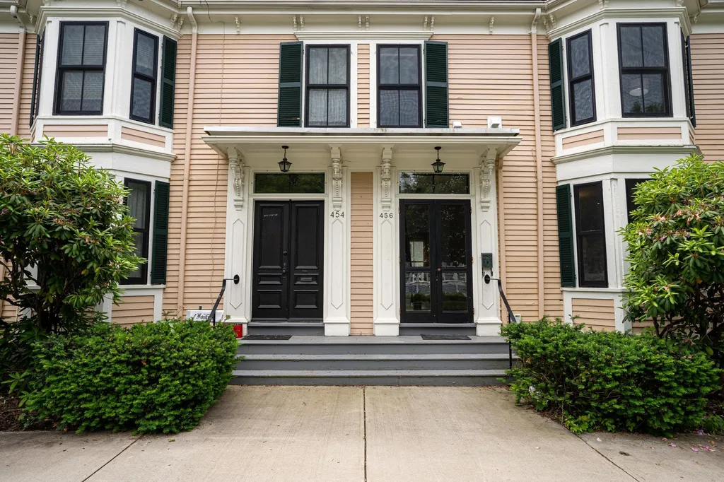 456 Lincoln Avenue Portsmouth NH 03801