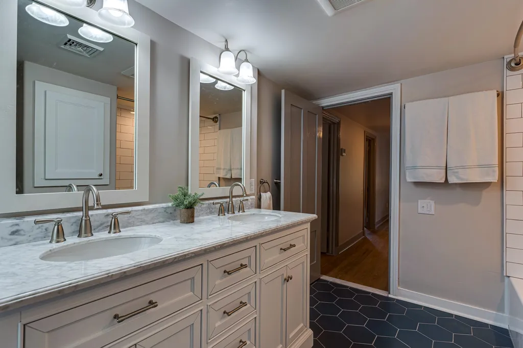 456 Lincoln Avenue Portsmouth NH 03801