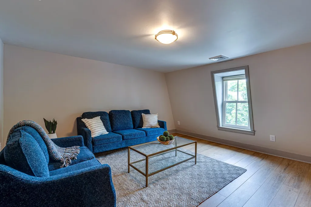 456 Lincoln Avenue Portsmouth NH 03801